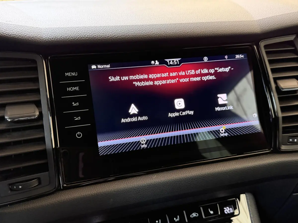 1.5 TSI Sportline Business 7 persoons Automaat | Achteruitrijcamera | Apple CarPlay/Android Auto | Cruise & climate control | LED koplampen | Navigatiesysteem groot | Voor- en achter stoelen