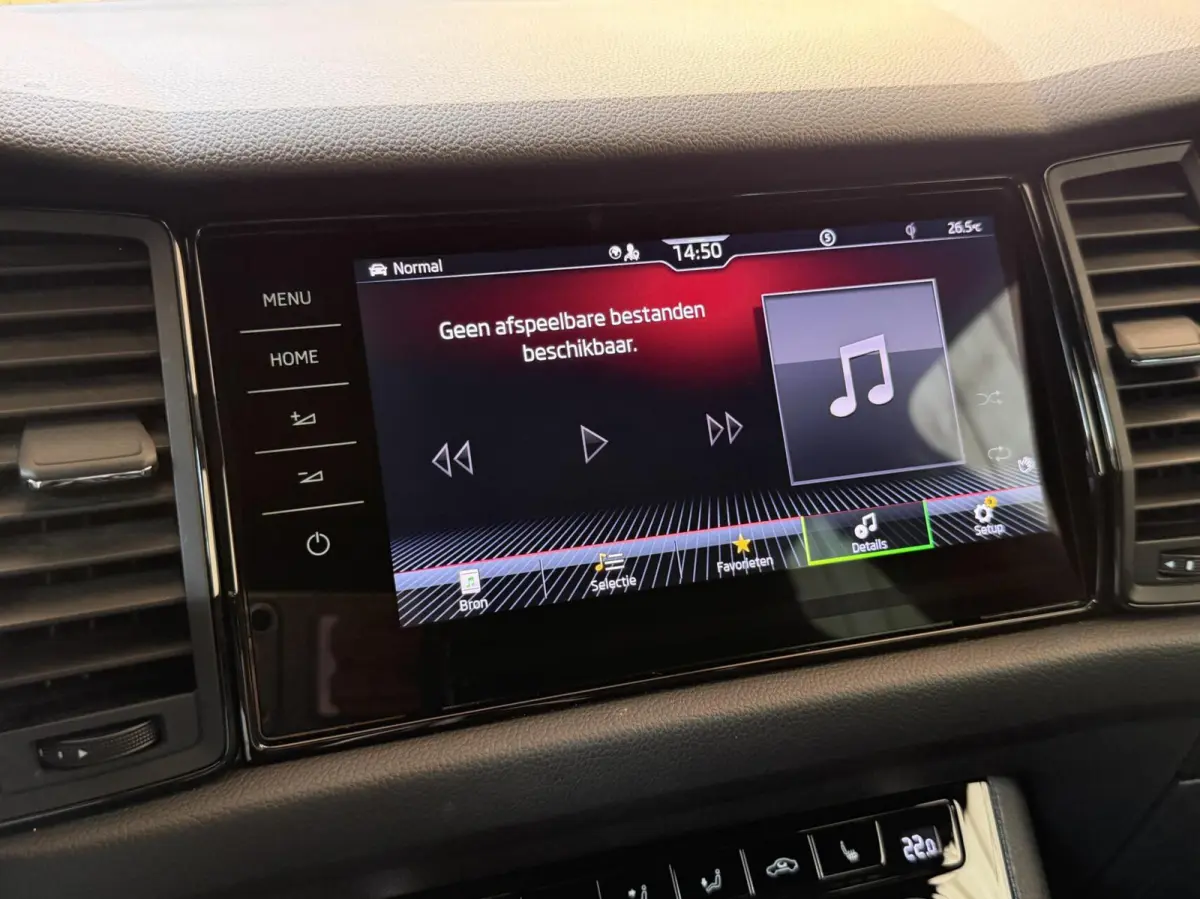 1.5 TSI Sportline Business 7 persoons Automaat | Achteruitrijcamera | Apple CarPlay/Android Auto | Cruise & climate control | LED koplampen | Navigatiesysteem groot | Voor- en achter stoelen