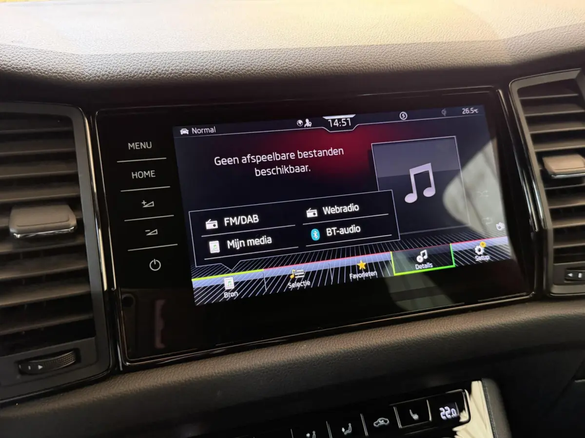 1.5 TSI Sportline Business 7 persoons Automaat | Achteruitrijcamera | Apple CarPlay/Android Auto | Cruise & climate control | LED koplampen | Navigatiesysteem groot | Voor- en achter stoelen