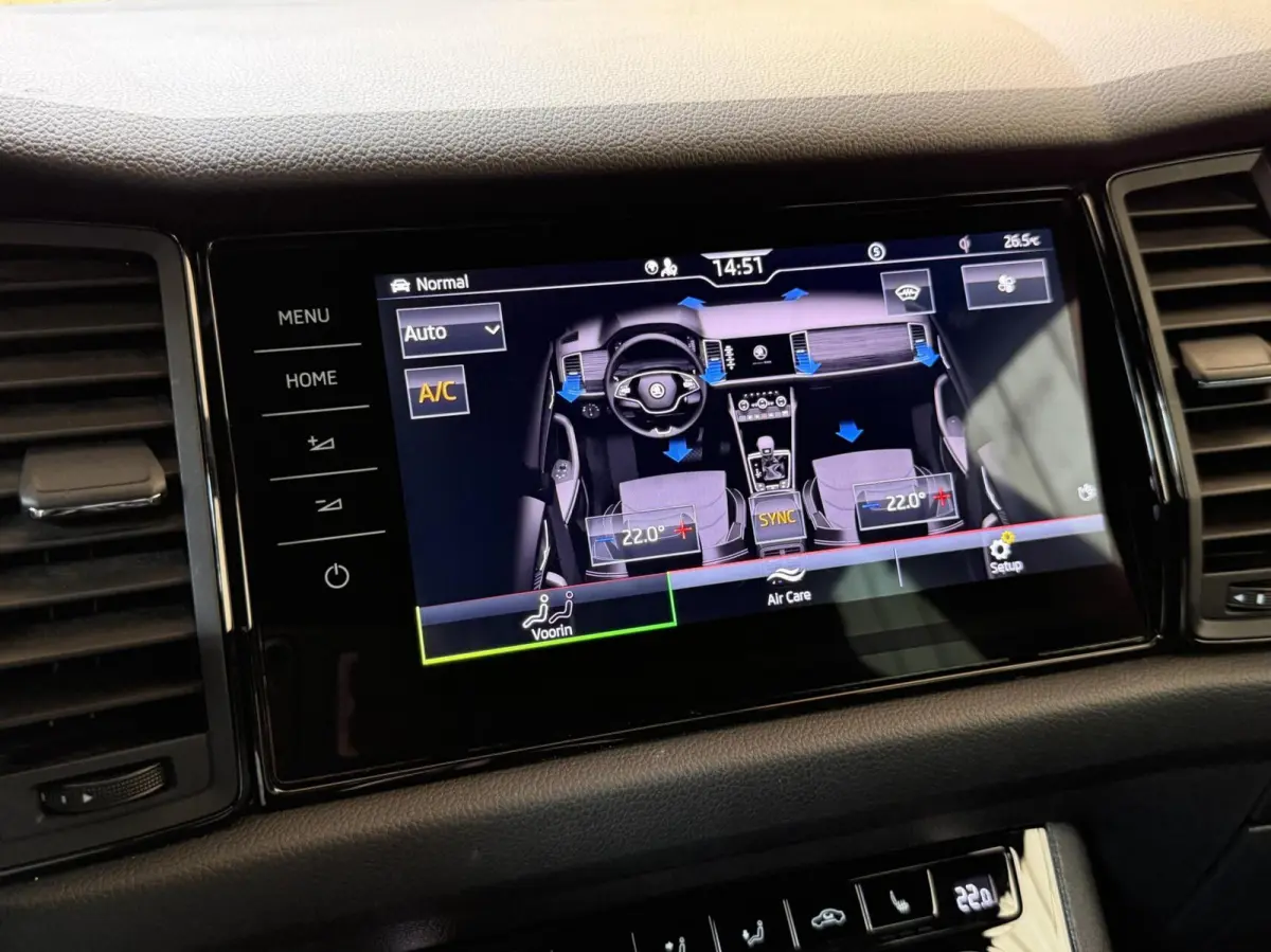 1.5 TSI Sportline Business 7 persoons Automaat | Achteruitrijcamera | Apple CarPlay/Android Auto | Cruise & climate control | LED koplampen | Navigatiesysteem groot | Voor- en achter stoelen
