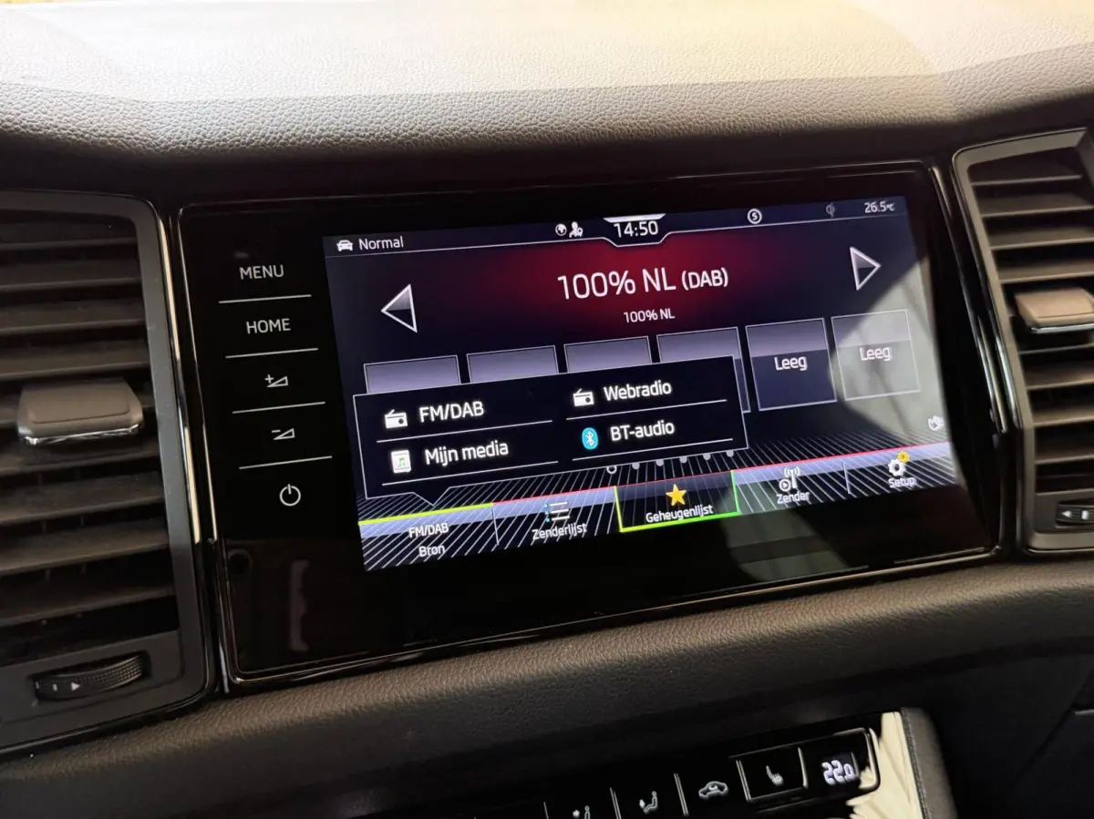 1.5 TSI Sportline Business 7 persoons Automaat | Achteruitrijcamera | Apple CarPlay/Android Auto | Cruise & climate control | LED koplampen | Navigatiesysteem groot | Voor- en achter stoelen
