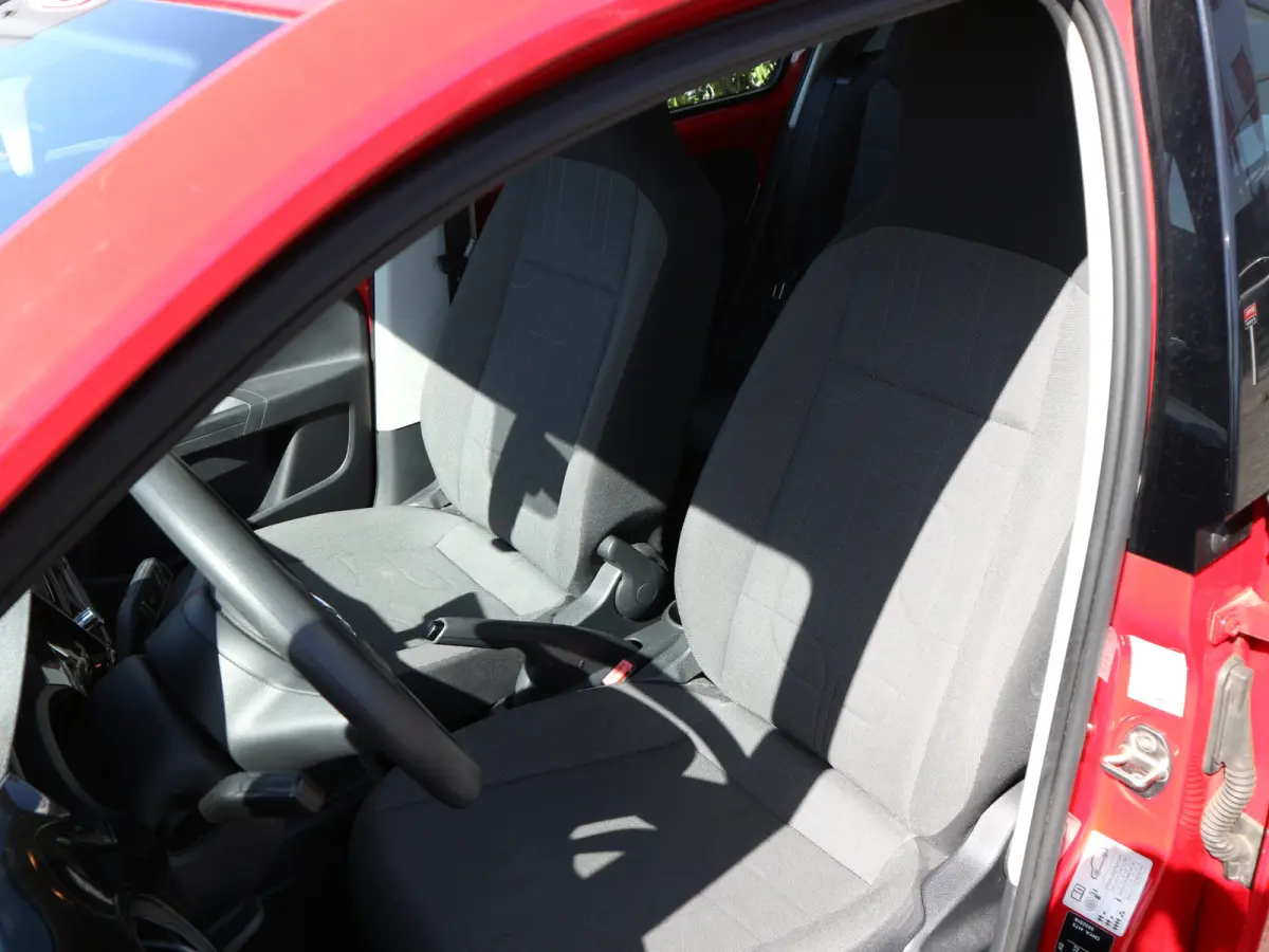 Up! 1.0 move up! BlueMotion 5 DRS AIRCO NL AUTO