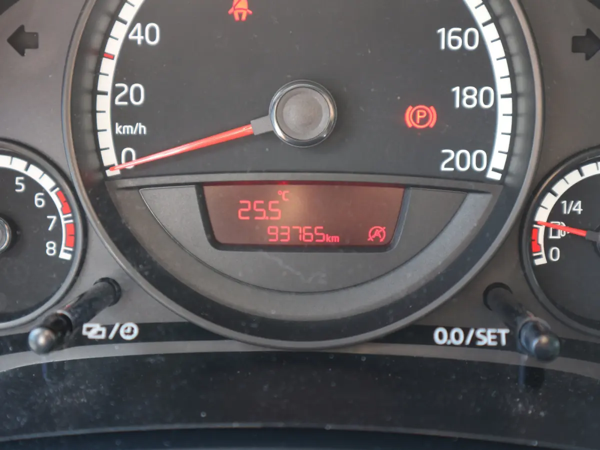 Up! 1.0 move up! BlueMotion 5 DRS AIRCO NL AUTO