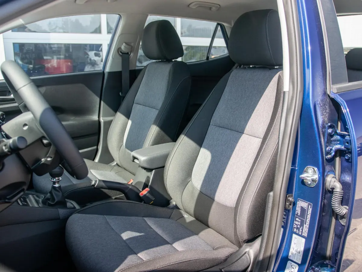 1.0 T-GDi MHEV DynamicLine | Navi. | Clima. | Parkeersensoren | Stoel&Stuur Verwarming | Dakrails