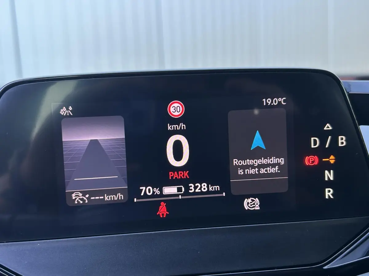 Pro S 77 kWh SOH 92% PDC V+A I NAVI + CAMERA I STOEL + STUUR VERW. I 19" LMV