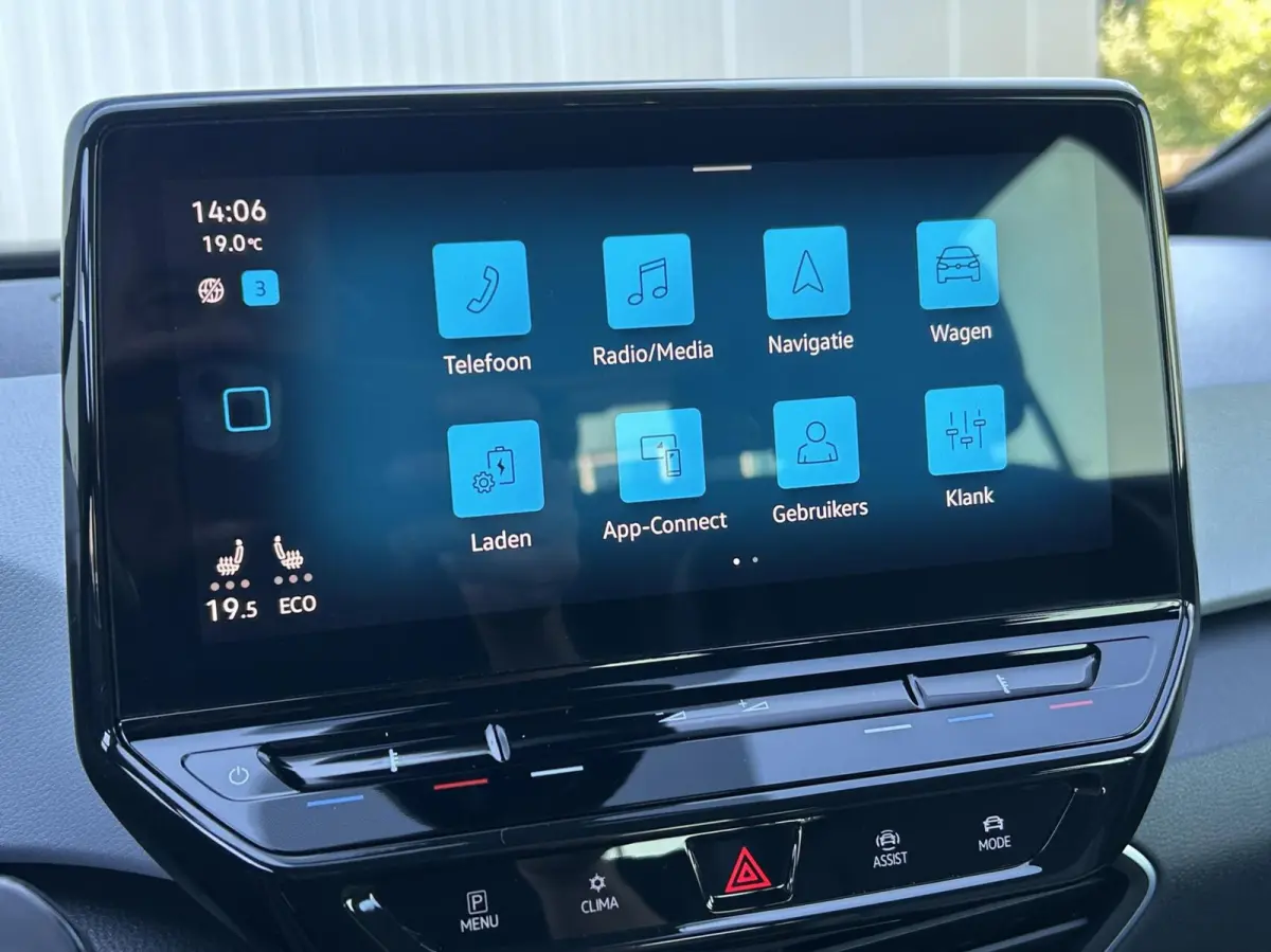 Pro S 77 kWh SOH 92% PDC V+A I NAVI + CAMERA I STOEL + STUUR VERW. I 19" LMV