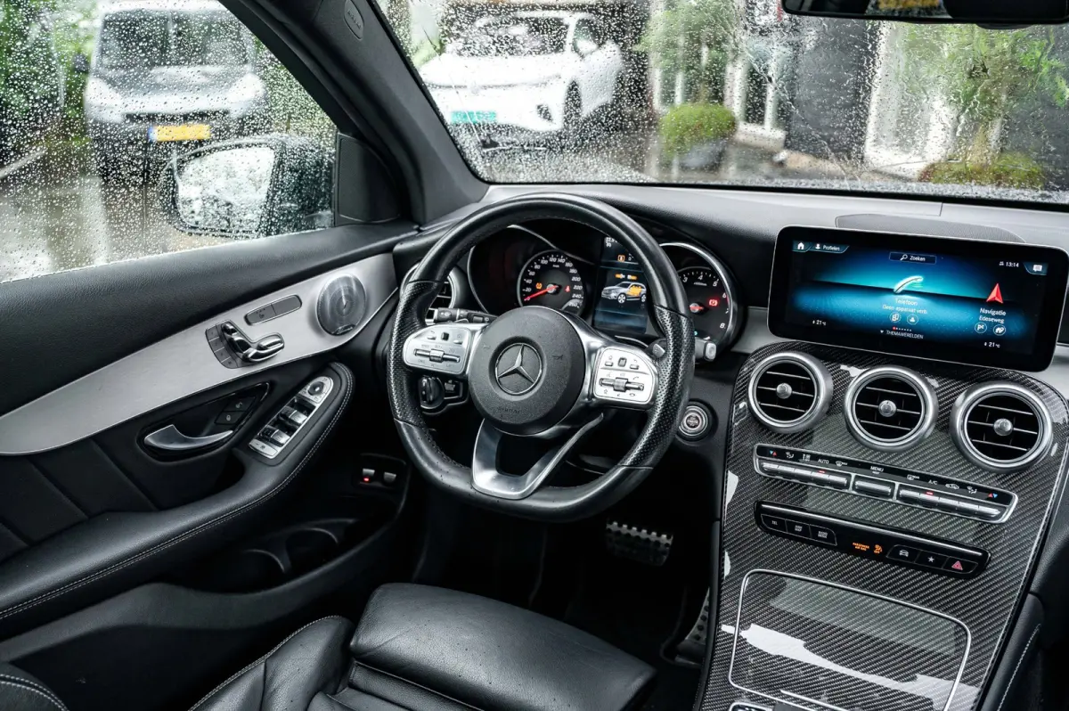 300 4MATIC Premium Plus Panoramadak I Trekhaak I Burmester I Led I Vol leder I HeadUp I Dealeronderhouden