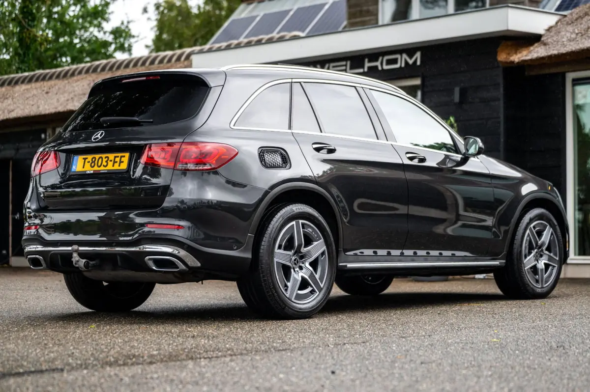 300 4MATIC Premium Plus Panoramadak I Trekhaak I Burmester I Led I Vol leder I HeadUp I Dealeronderhouden