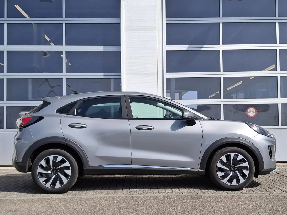 1.0 EcoBoost Titanium | Winter Pakket | Achteruitcamera | Apple Carplay & Android Auto | Navigatie | Cruise Control |