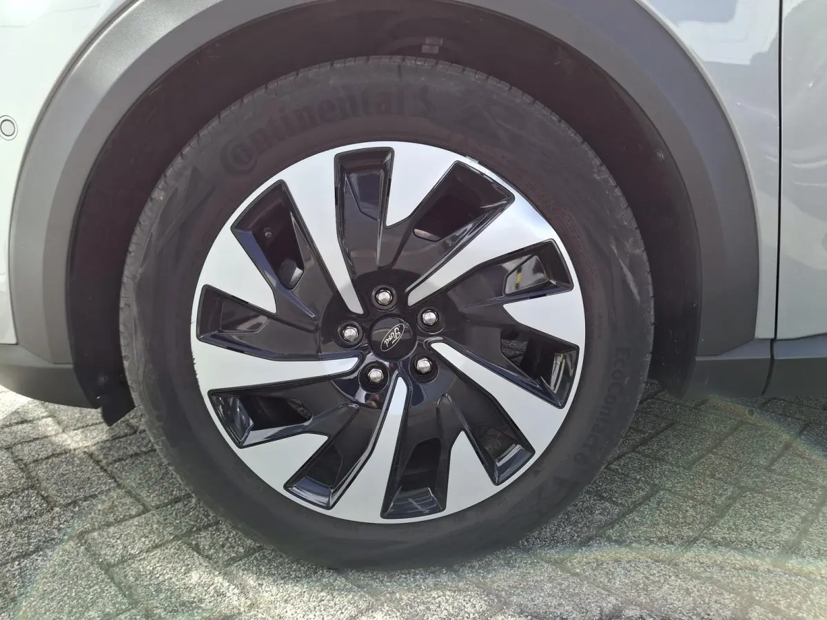 1.0 EcoBoost Titanium | Winter Pakket | Achteruitcamera | Apple Carplay & Android Auto | Navigatie | Cruise Control |