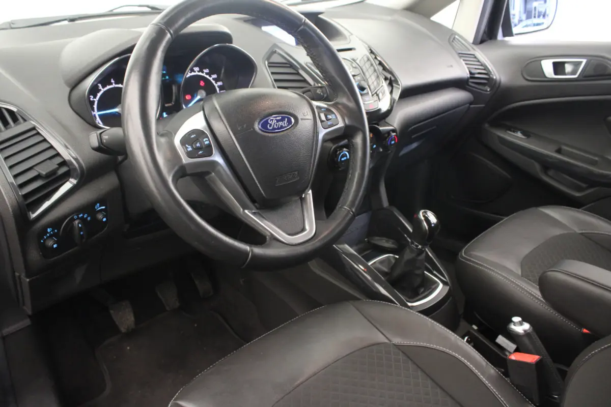 1.0 EcoBoost Titanium