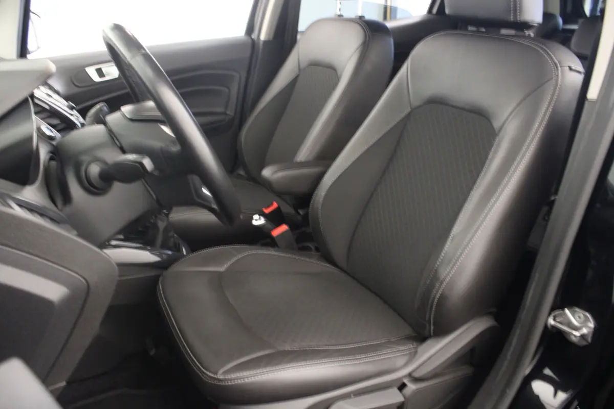 1.0 EcoBoost Titanium