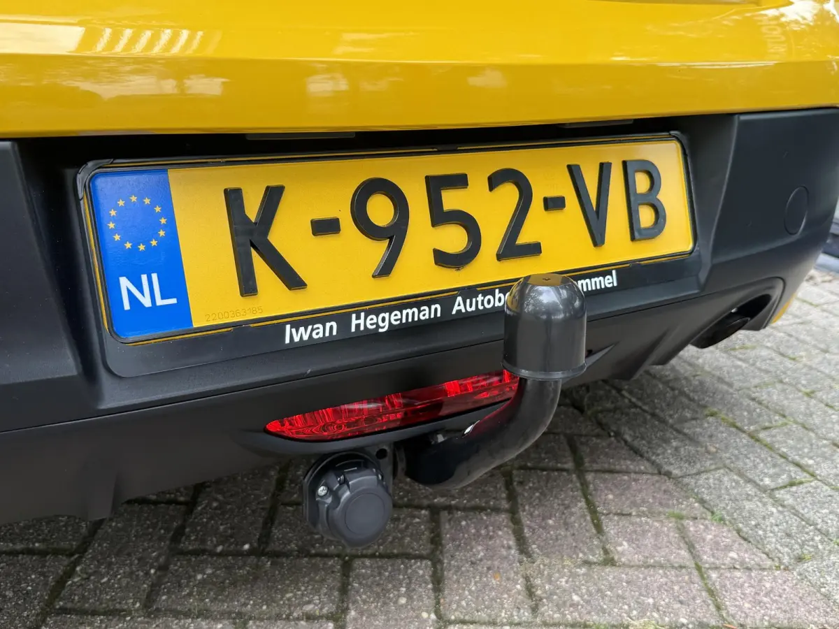 1.2 PureTech | Navigatie via Apple Carplay | Airco | Cruise Control | Electr. ramen voor