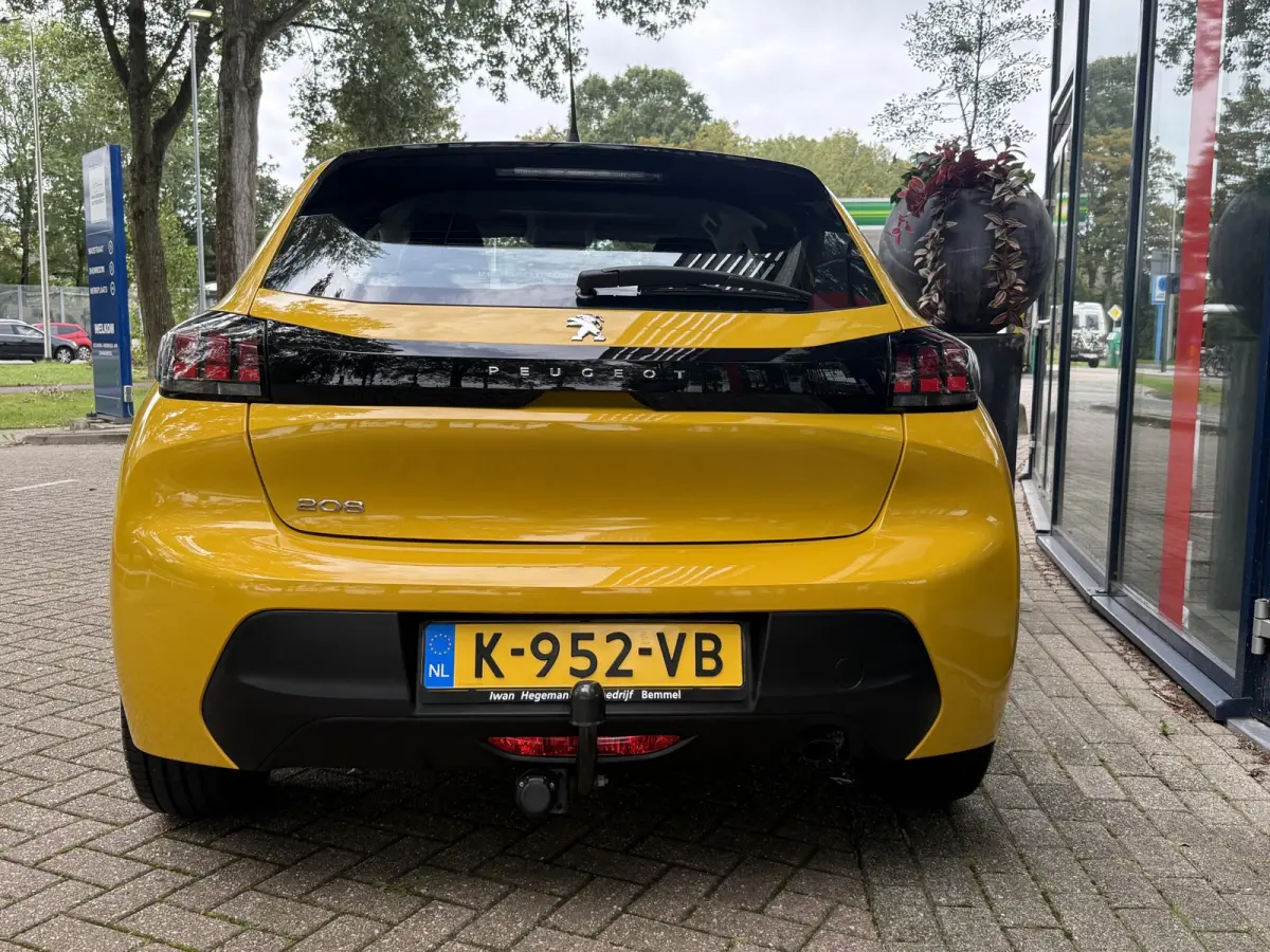 1.2 PureTech | Navigatie via Apple Carplay | Airco | Cruise Control | Electr. ramen voor