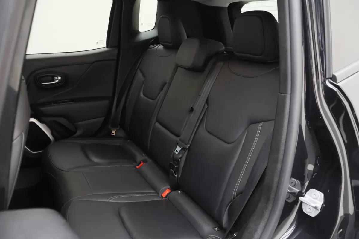 1.4 MultiAir Limited Leer, Cruise, Climate, Camera, Navigatie, Bluetooth, PDC, 17''