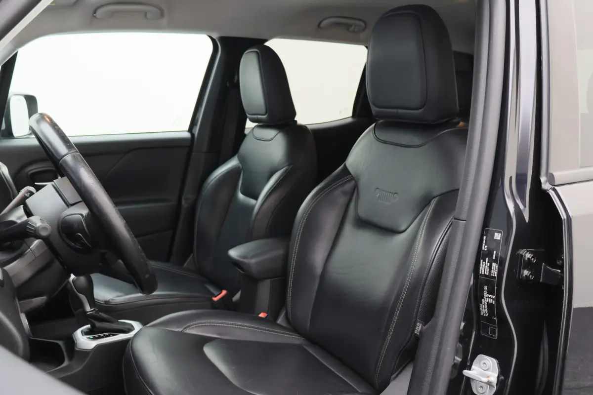 1.4 MultiAir Limited Leer, Cruise, Climate, Camera, Navigatie, Bluetooth, PDC, 17''