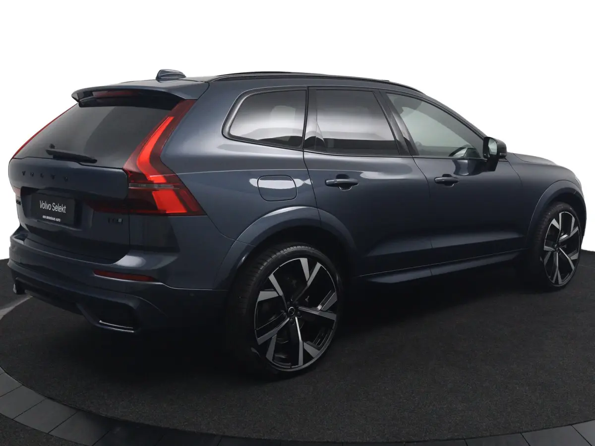 T8 AWD Ultra Black Edition Exec | Achterbank verwarmd | Achteruitrijcamera | Alarmsysteem