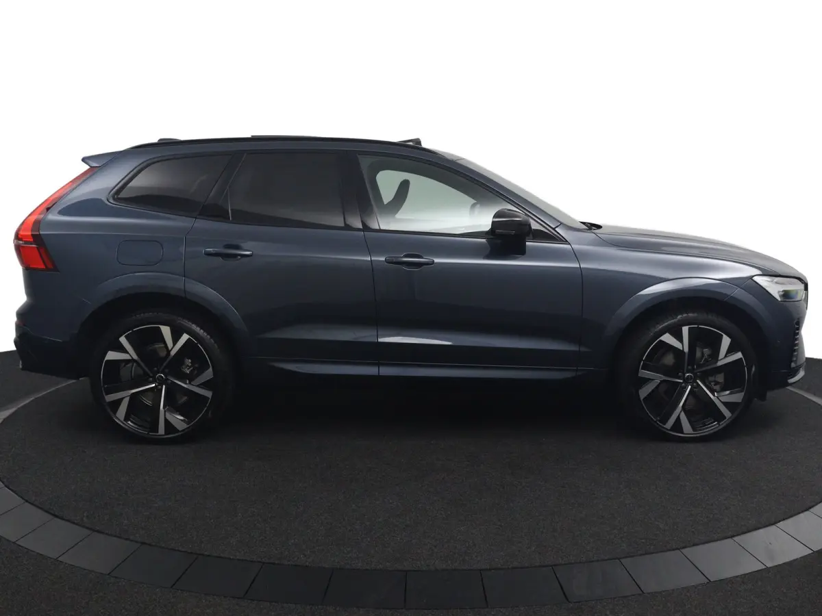 T8 AWD Ultra Black Edition Exec | Achterbank verwarmd | Achteruitrijcamera | Alarmsysteem