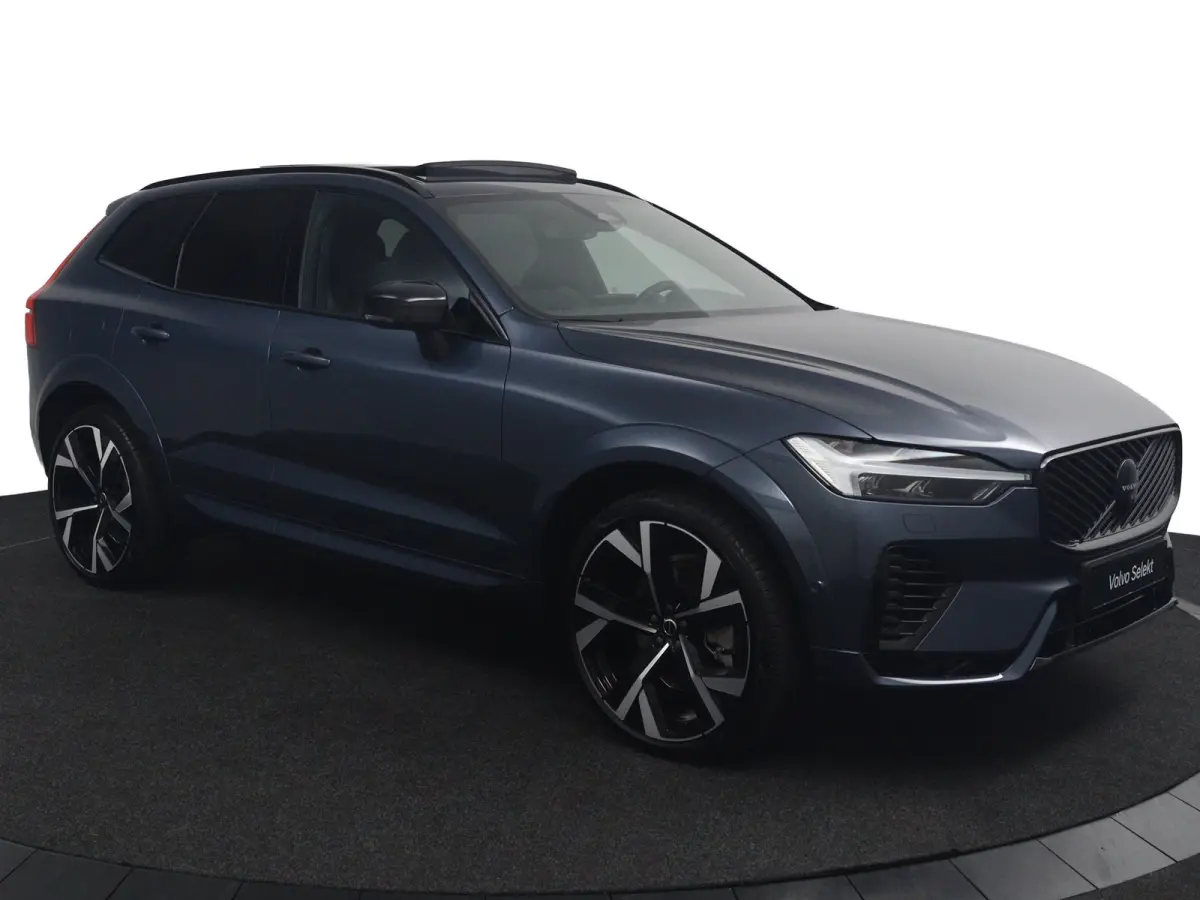 T8 AWD Ultra Black Edition Exec | Achterbank verwarmd | Achteruitrijcamera | Alarmsysteem