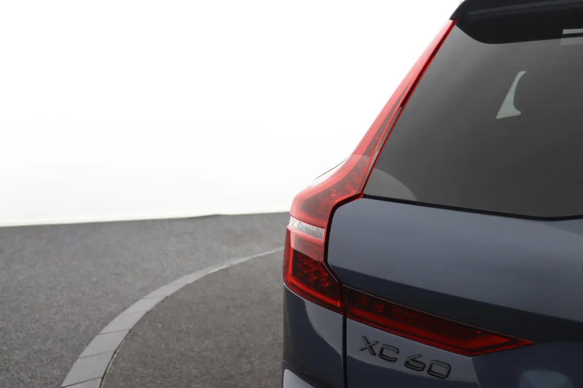 T8 AWD Ultra Black Edition Exec | Achterbank verwarmd | Achteruitrijcamera | Alarmsysteem
