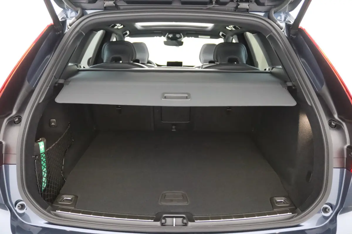 T8 AWD Ultra Black Edition Exec | Achterbank verwarmd | Achteruitrijcamera | Alarmsysteem