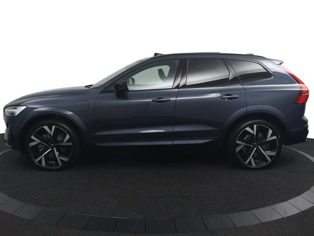 T8 AWD Ultra Black Edition Exec | Achterbank verwarmd | Achteruitrijcamera | Alarmsysteem