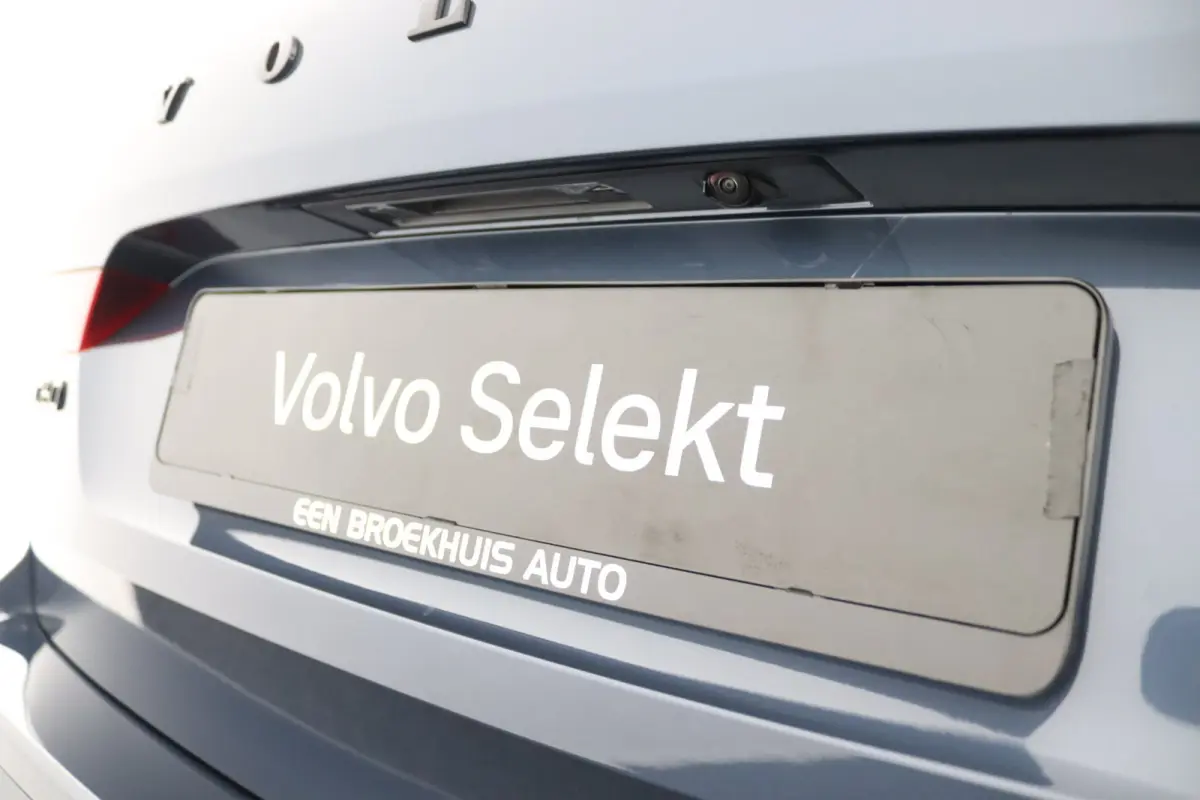 T8 AWD Ultra Black Edition Exec | Achterbank verwarmd | Achteruitrijcamera | Alarmsysteem
