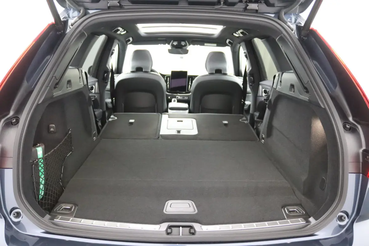 T8 AWD Ultra Black Edition Exec | Achterbank verwarmd | Achteruitrijcamera | Alarmsysteem