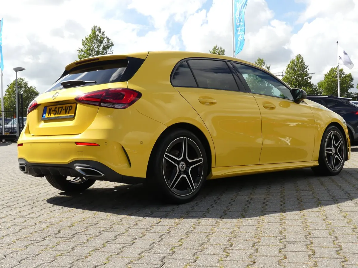 180 Business Solution 7G-Tronic AMG / PANO / AMBILIGHT