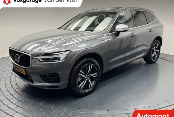 2.0 T8 Twin Engine AWD R-Design Automaat-Trekhaak-Navigatie-Cr.contr-Clima-Camera-Panoramadak-Parkeersensoren-Lm19''velgen-Virtual-Leder-LED