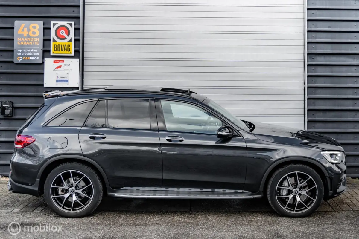 4MATIC Business Solution AMG & Night Pakket|Pano|Sfeerverlichting|Keyless|Luchtvering|Burmester|360° camera