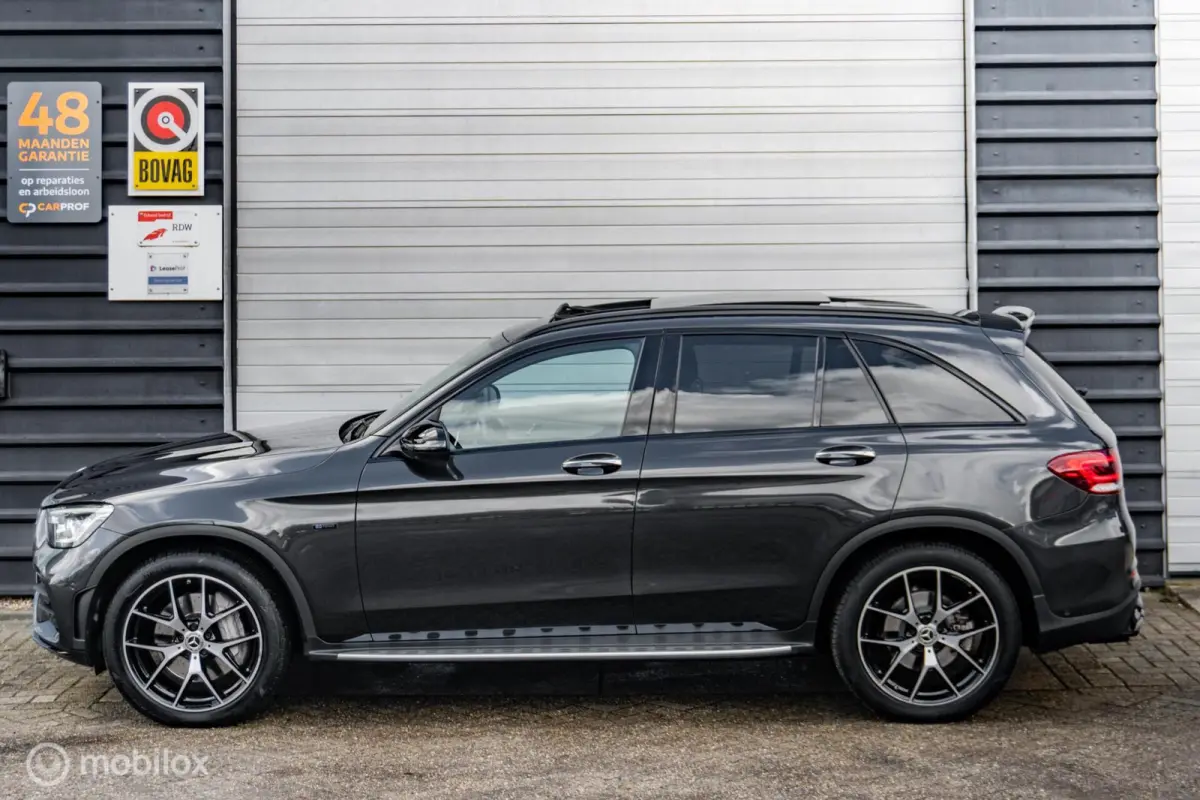 4MATIC Business Solution AMG & Night Pakket|Pano|Sfeerverlichting|Keyless|Luchtvering|Burmester|360° camera