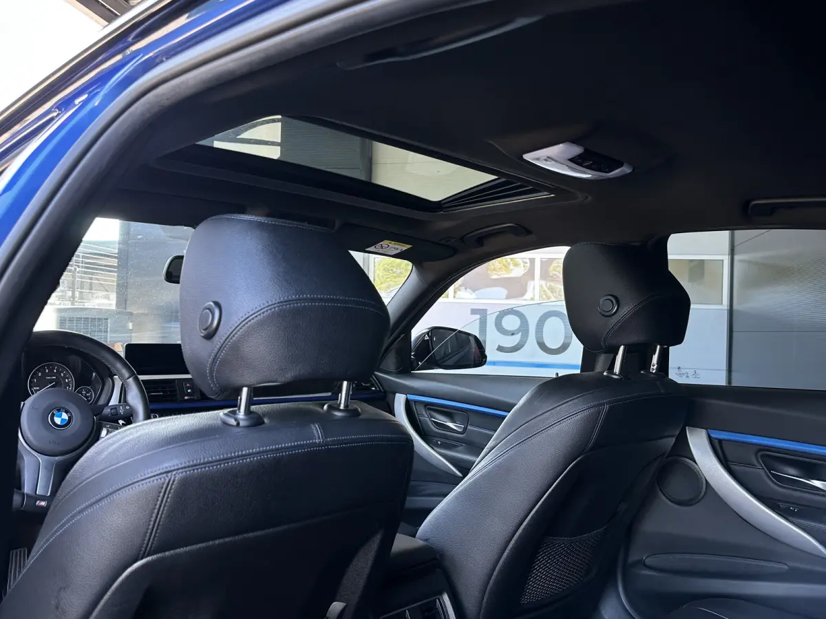 330e M-Sport PERFORMANCE | Panodak | HUD | HiFi | Camera | LED |