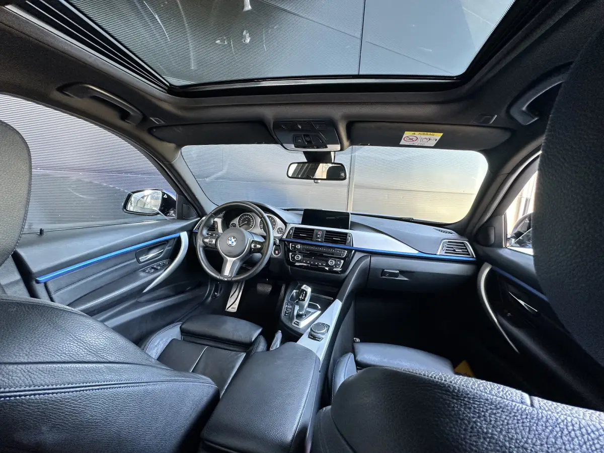 330e M-Sport PERFORMANCE | Panodak | HUD | HiFi | Camera | LED |