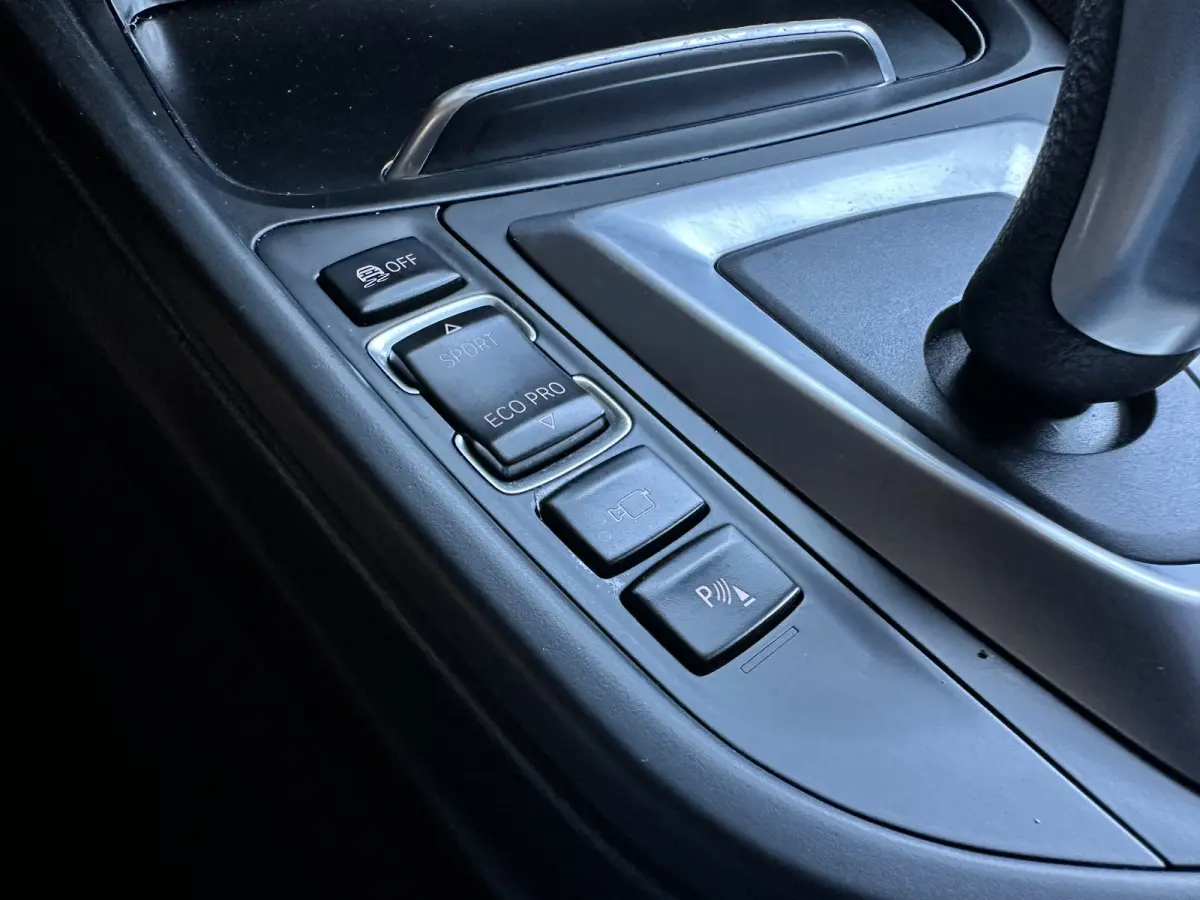330e M-Sport PERFORMANCE | Panodak | HUD | HiFi | Camera | LED |