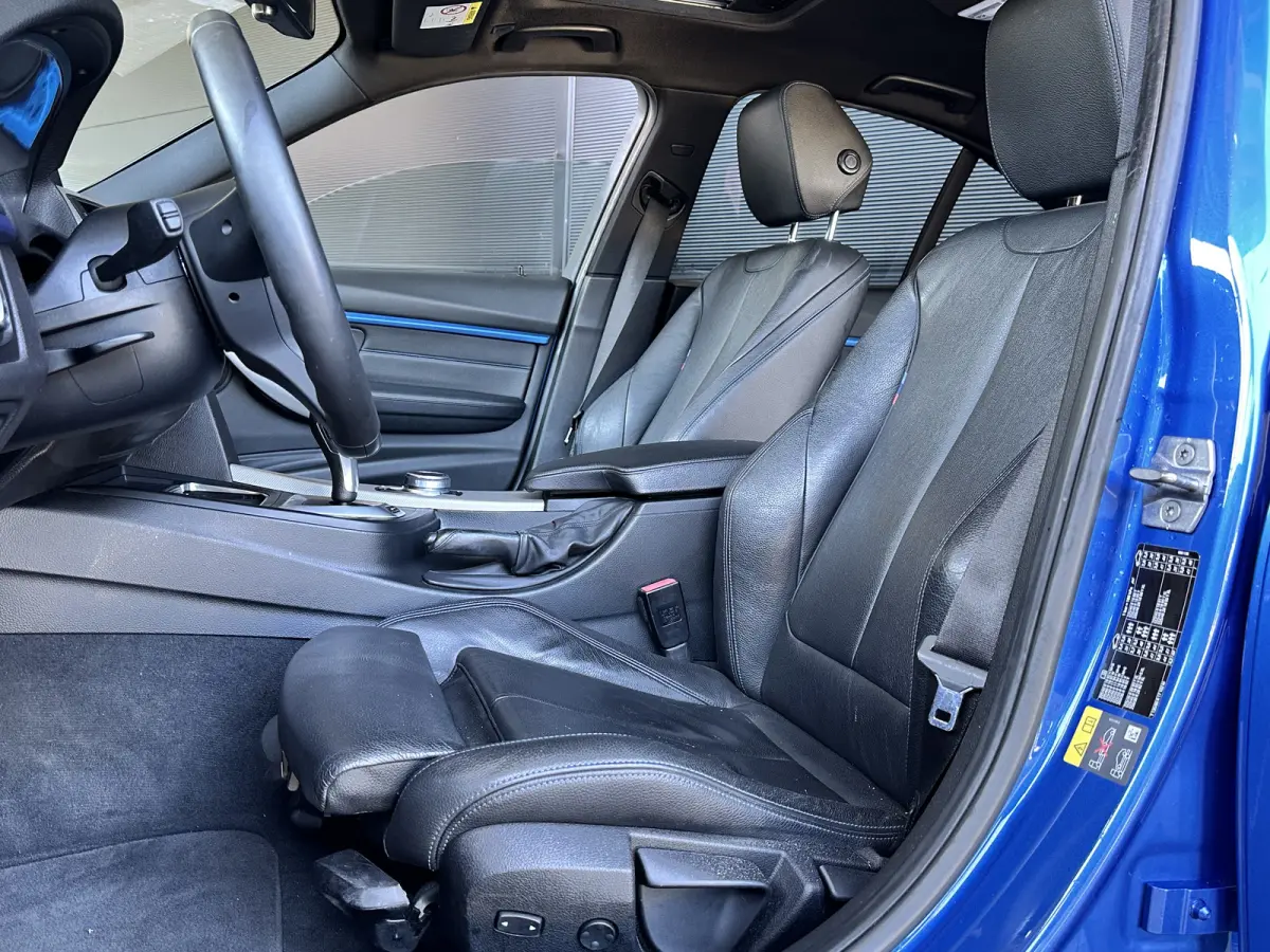 330e M-Sport PERFORMANCE | Panodak | HUD | HiFi | Camera | LED |