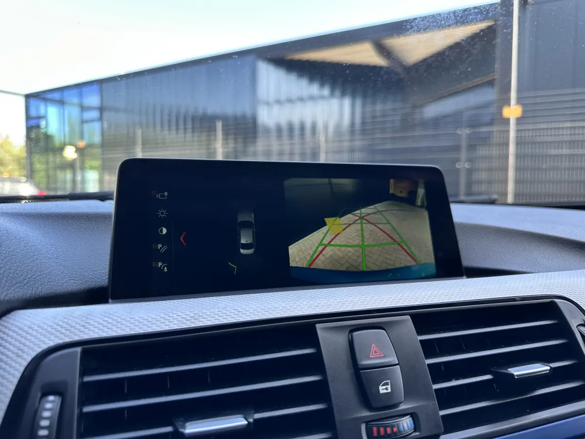 330e M-Sport PERFORMANCE | Panodak | HUD | HiFi | Camera | LED |