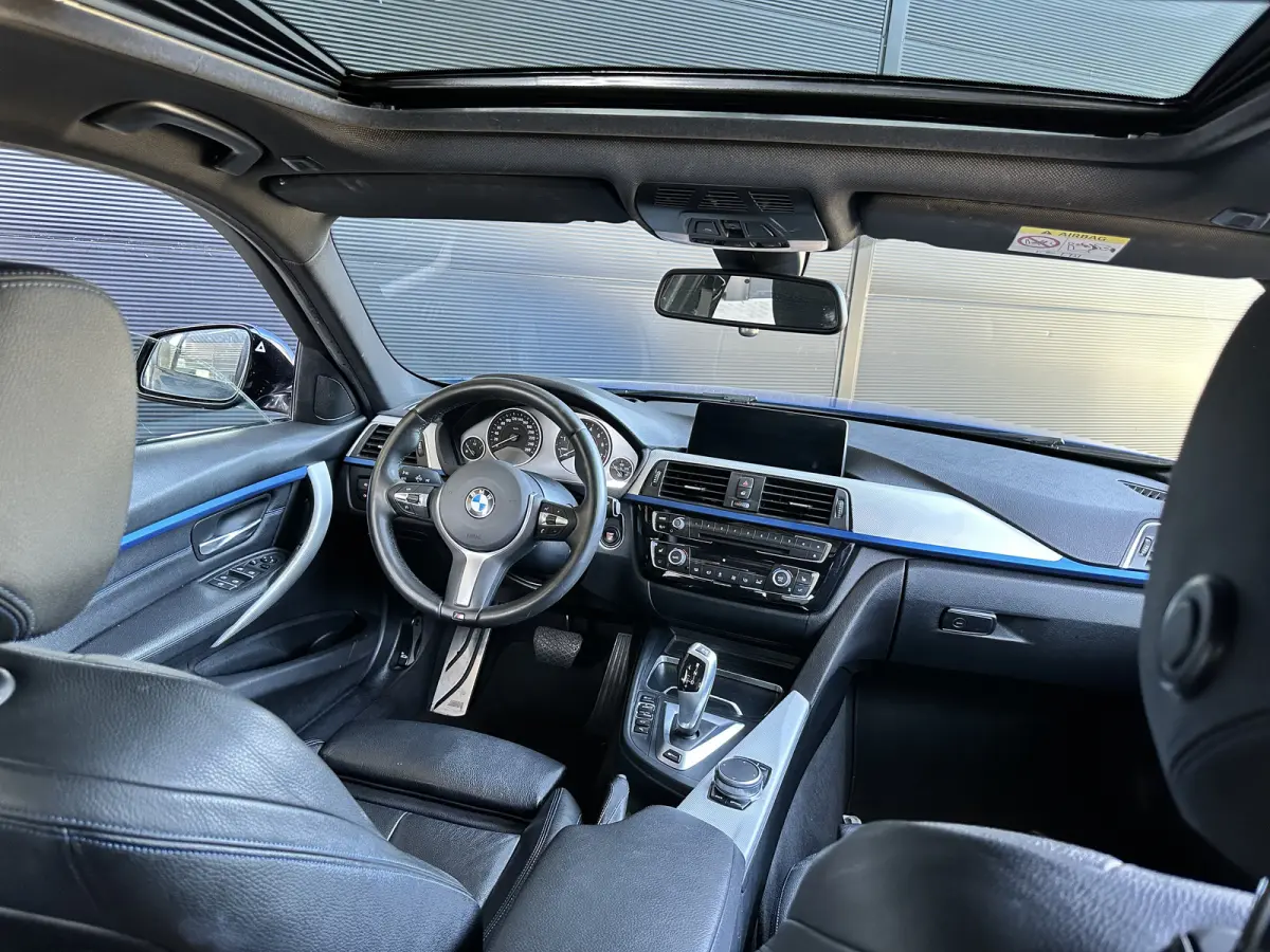 330e M-Sport PERFORMANCE | Panodak | HUD | HiFi | Camera | LED |