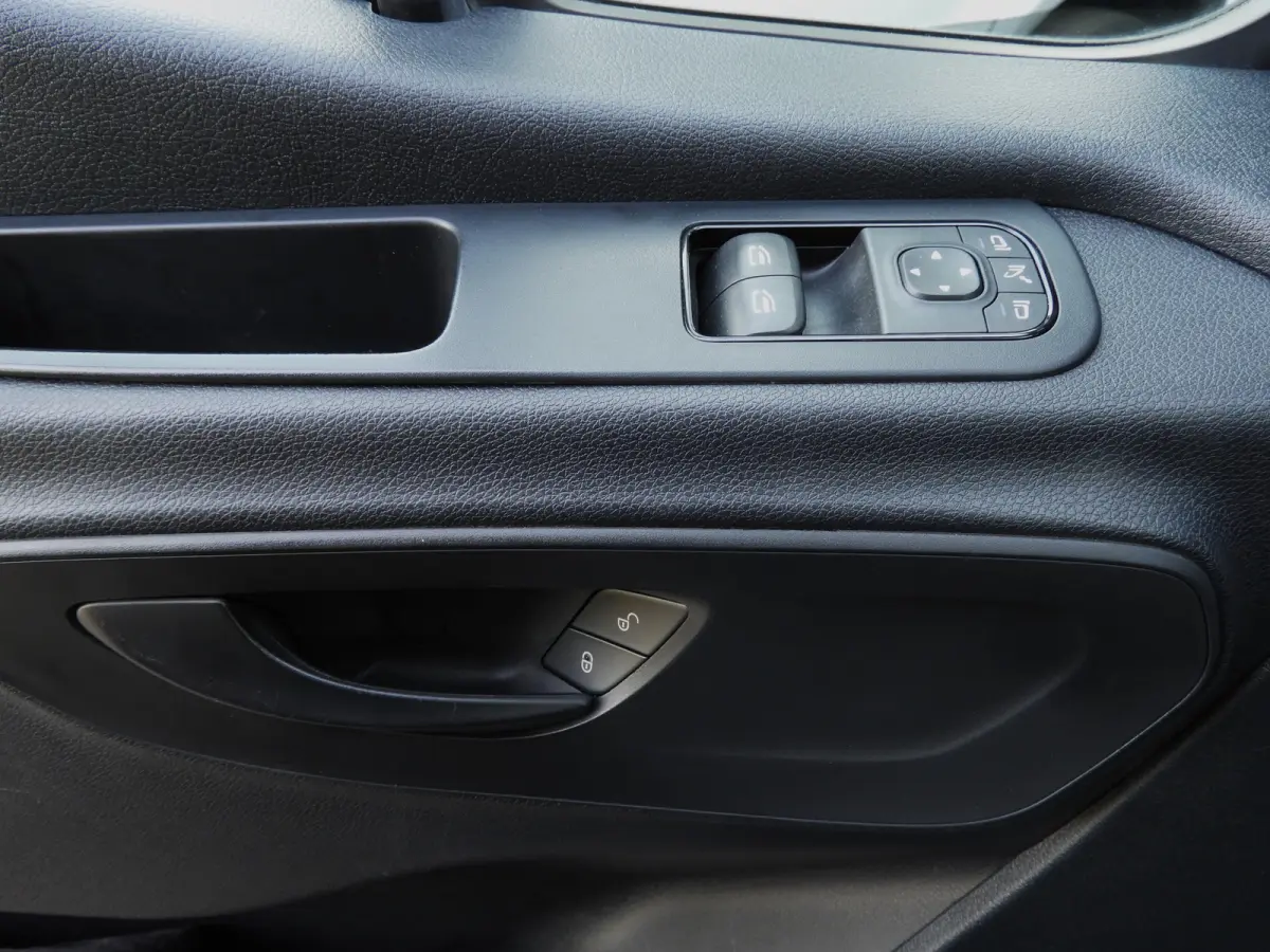 319 1.9 CDI L2H1 RWD AUT | 3.5t TREKGEWICHT | CAMERA | MBUX | CARPLAY