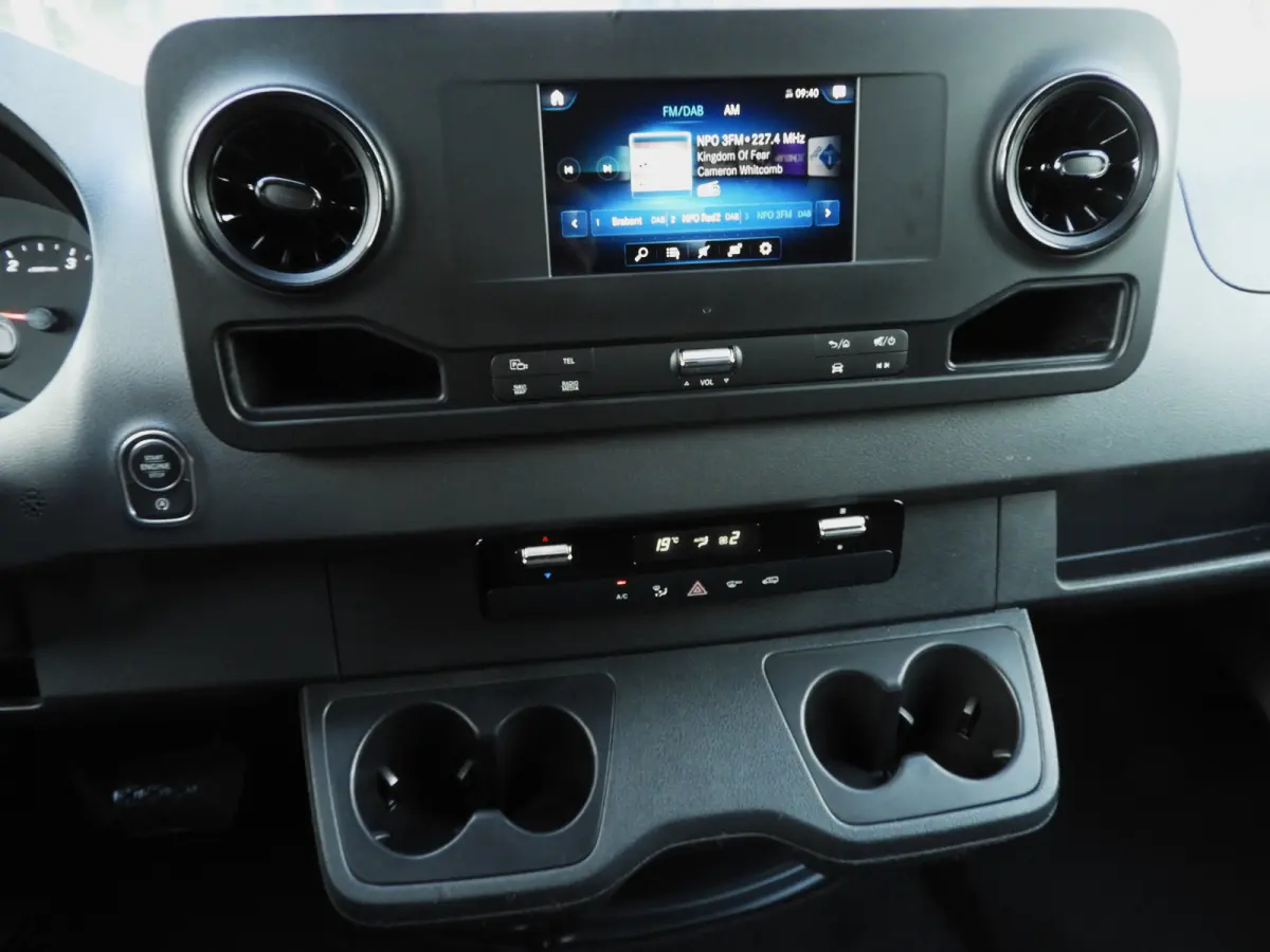 319 1.9 CDI L2H1 RWD AUT | 3.5t TREKGEWICHT | CAMERA | MBUX | CARPLAY