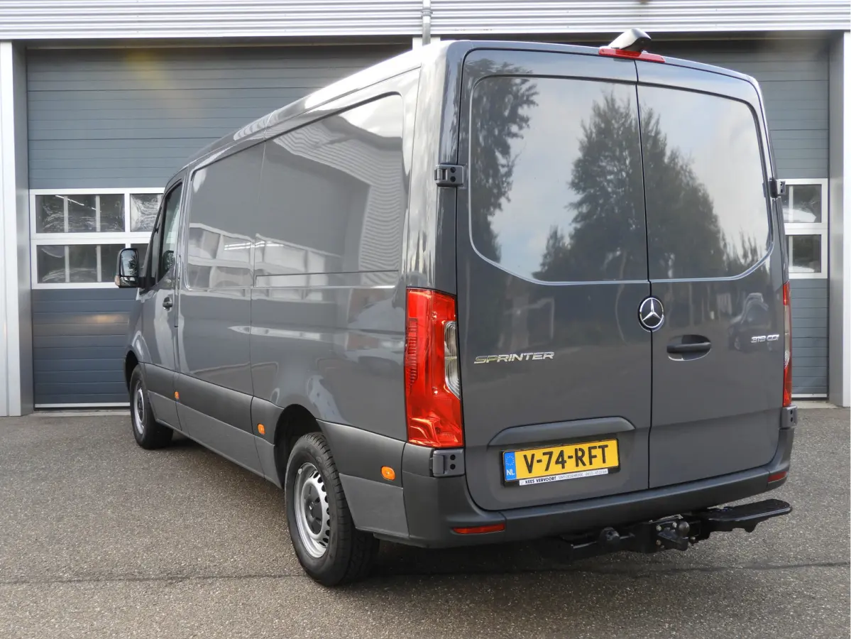 319 1.9 CDI L2H1 RWD AUT | 3.5t TREKHAAK | CAMERA | MBUX | CARPLAY