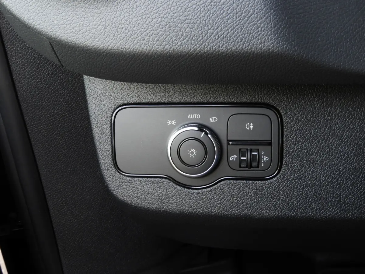 319 1.9 CDI L2H1 RWD AUT | 3.5t TREKGEWICHT | CAMERA | MBUX | CARPLAY