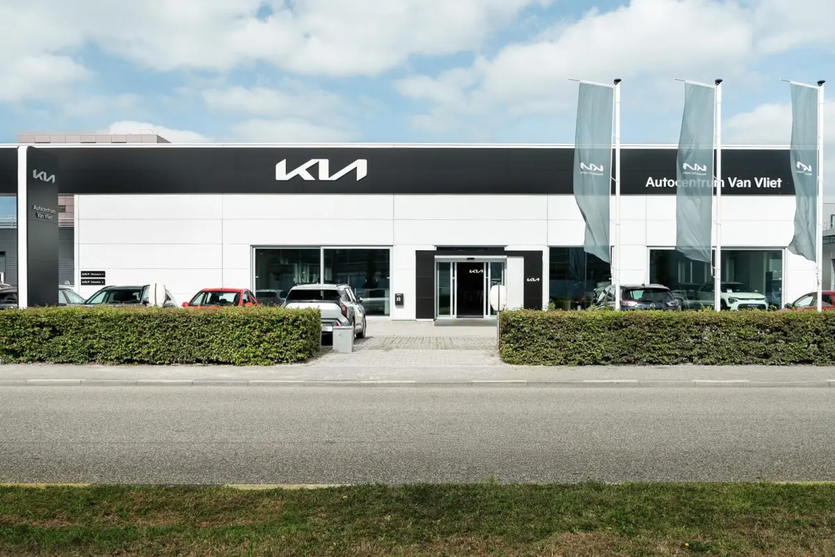 1.0 GDi DynamicPlusLine | Actieprijs* | Navi. | Airco | Cruise. | Parkeersensoren | CarPlay | Privacy Glass