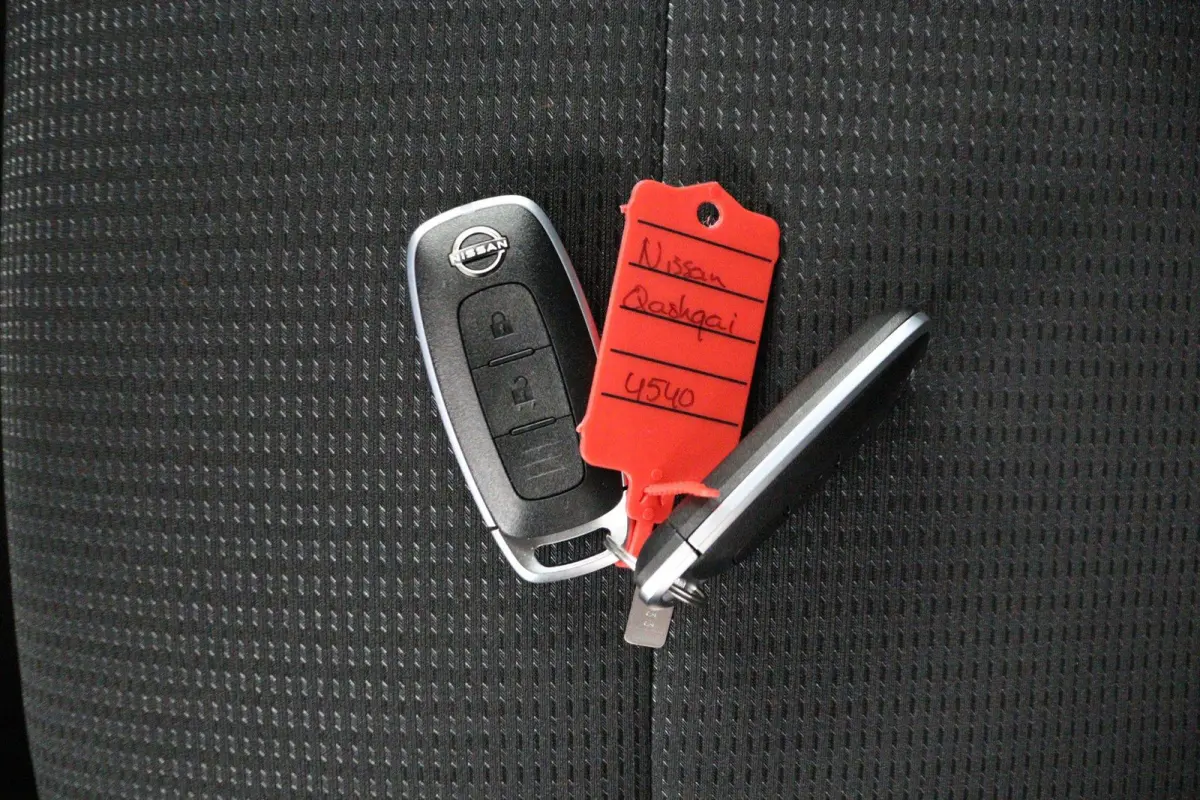 1.5 e-Power N-Connecta | € 3.000,- voorraadvoordeel| Cold Pack | Panoramisch glazen dak |