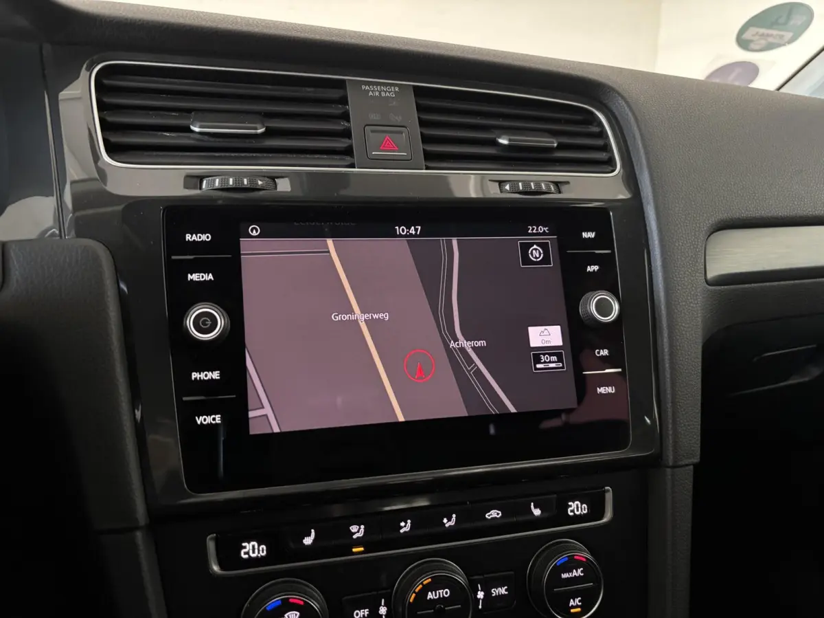 1.0 TSI Comfortline,Stoelverw,Navi,All-seasen