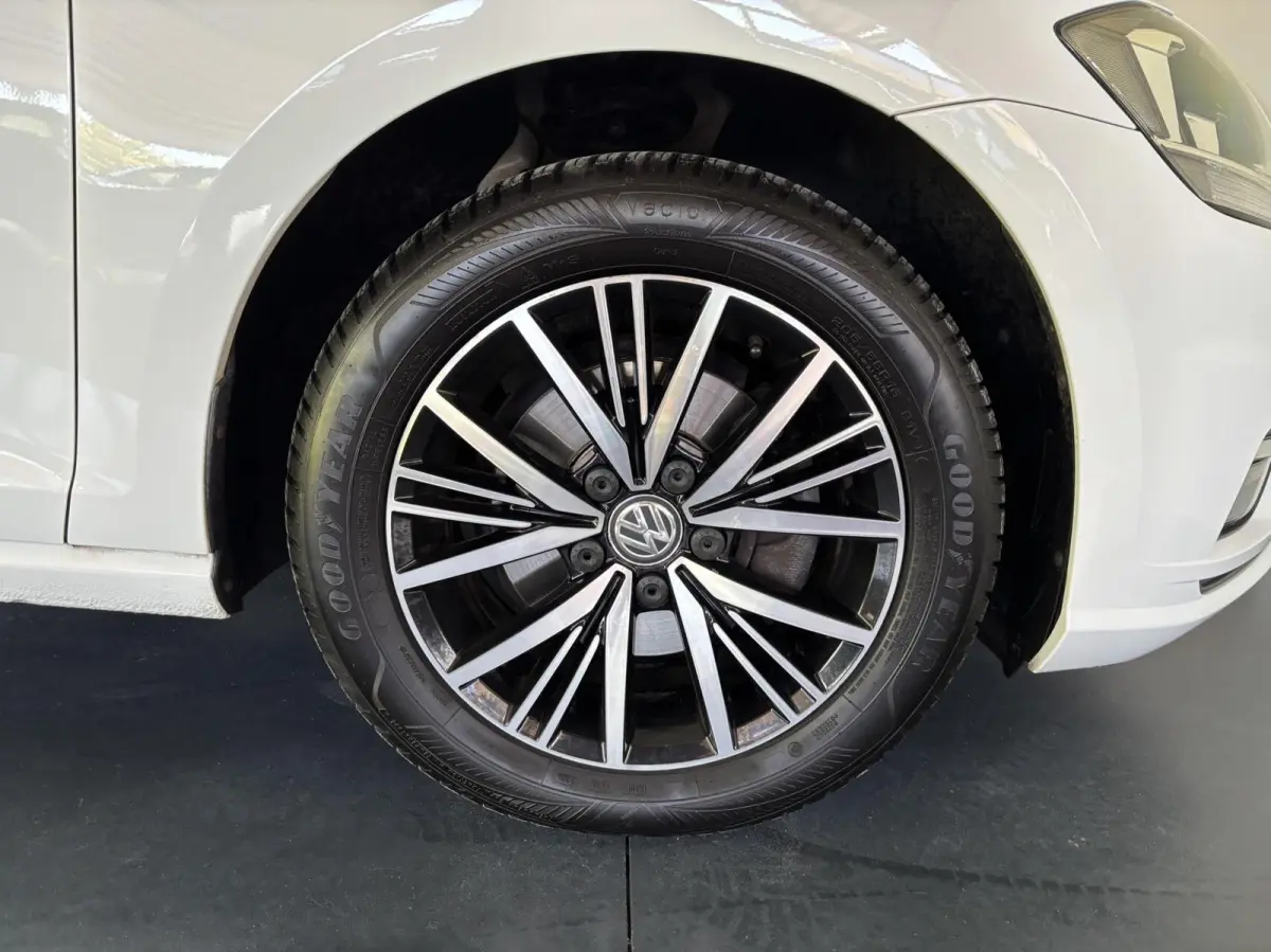 1.0 TSI Comfortline,Stoelverw,Navi,All-seasen