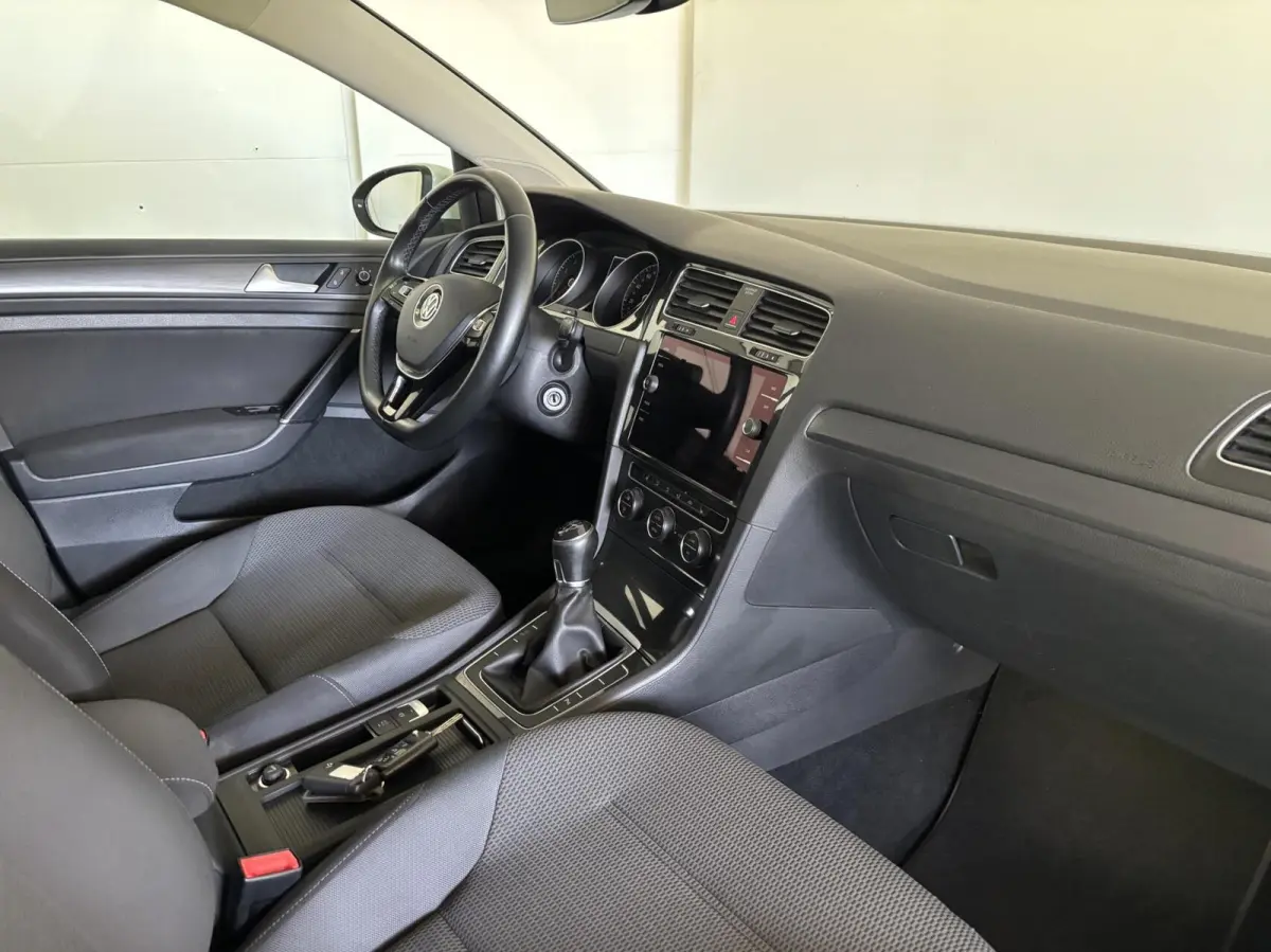 1.0 TSI Comfortline,Stoelverw,Navi,All-seasen