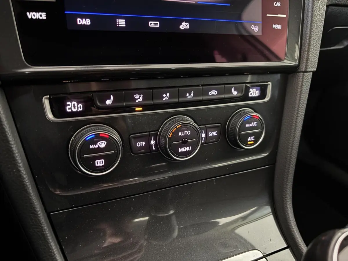 1.0 TSI Comfortline,Stoelverw,Navi,All-seasen