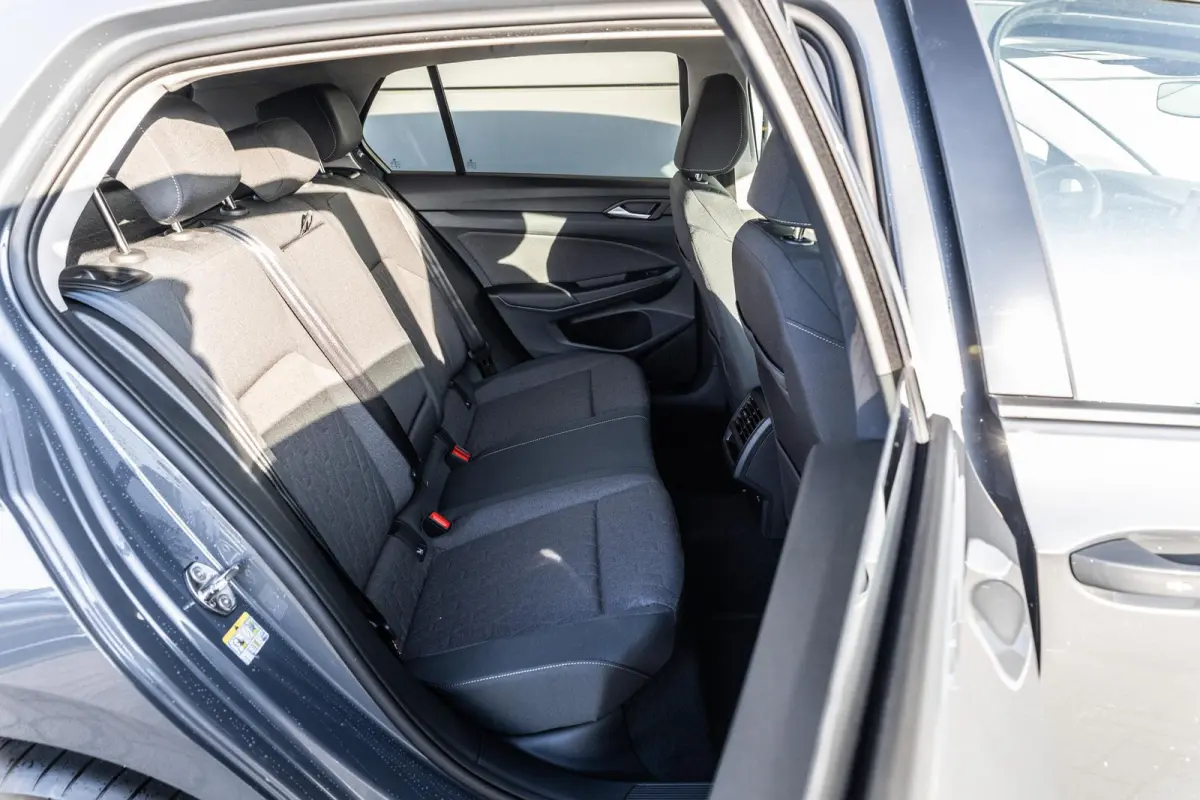 1.5 TSI 115pk Life Edition | 18" Velgen | Trekhaak Wegklapbaar