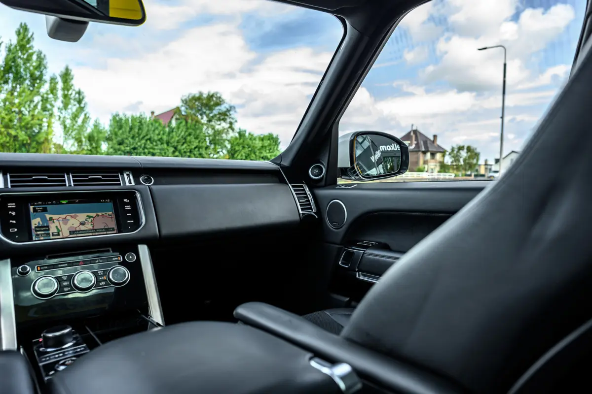 3.0 TDV6 Autobiography